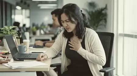 Asam Lambung Naik? Ini 3 Ramuan Herbal Alami Penjinak GERD di Kantor